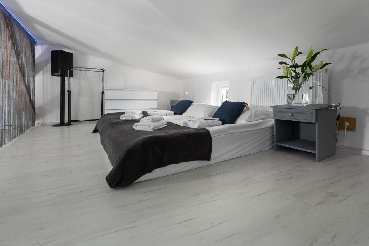 Apartamenty Kamienica 푸크 외부 사진
